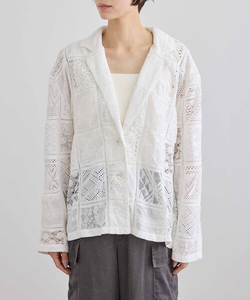 ADAM ET ROPE'(アダムエロペ)の「【WEB限定】刺繍レースパッチワークシャツジャケット/ セットアップ対応(テーラードジャケット・レディース・ブラック/ホワイト・F)」の15枚目の写真