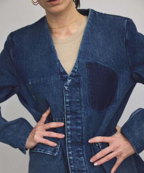 ADAM ET ROPE'（アダムエロペ）の「【TANAKA（タナカ）】NO COLLOR JEAN JACKET/デニムジャケット（デニムジャケット・レディース・ブルー系・S）」の12枚目の写真