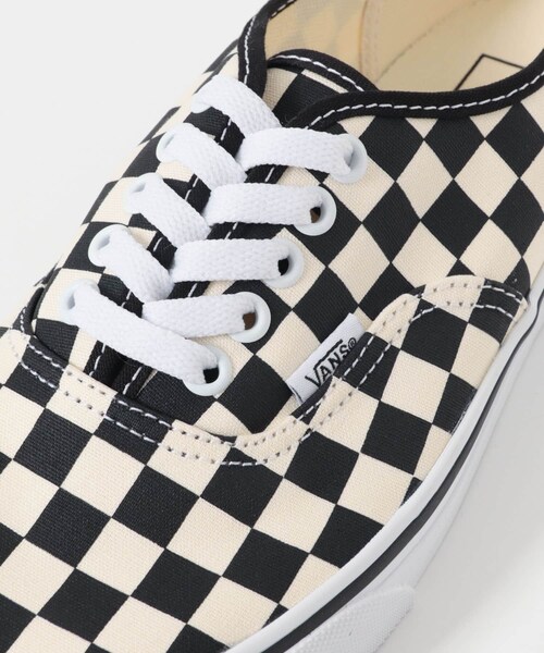 URBAN RESEARCH DOORS(アーバンリサーチドアーズ)の「VANS AUTHENTIC(スニーカー・メンズ・BLK/WHT・26/26.5/27/27.5/28/28.5)」の7枚目の写真