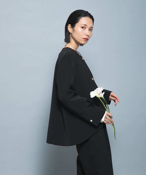 URBAN RESEARCH ROSSO（アーバンリサーチロッソ）の「『別注』CHIGNON×ROSSO　ラウンドヘムジャケット（その他アウター・レディース・OWHITE/BLACK・Free）」の13枚目の写真