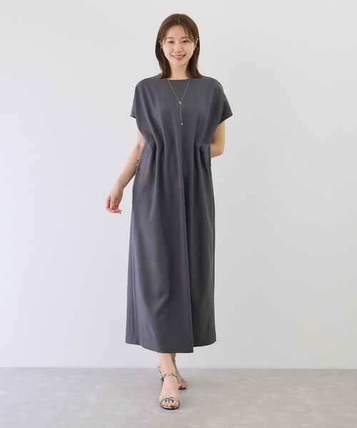 Jayro(ジャイロ)の「リネンタッチタックイージーワンピース(ワンピース・レディース・ブラック/チャコール/ベージュ・M)」の10枚目の写真