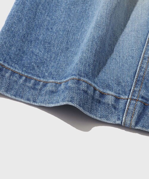 ADAM ET ROPE'（アダムエロペ）の「【NVRFRGT/ネヴァーフォーゲット】3D TWISTED JORTS（デニムパンツ・メンズ・ブルー系・1/2）」の13枚目の写真