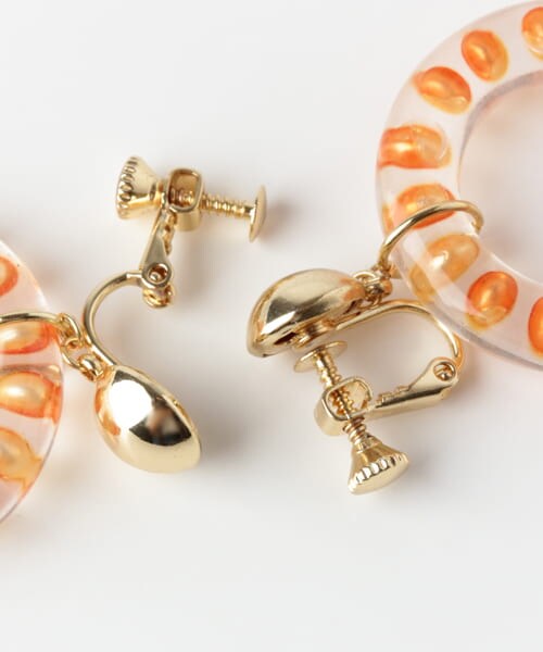 SENSE OF PLACE by URBAN RESEARCH(センスオブプレイスバイアーバンリサーチ)の「クリアサークルパーツイヤリング∴(イヤリング・レディース・BEG×CLEAR・-)」の3枚目の写真