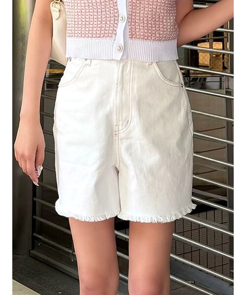 CALNAMUR（カルナムール）の「デニムショートパンツ（その他パンツ・レディース・ホワイト/ブルー・S/M）」の2枚目の写真