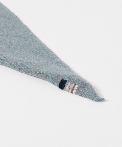 URBAN RESEARCH(アーバンリサーチ)の「Extreme Cashmere BANDANA(バンダナ/スカーフ・レディース・CHAI/MERMAID/NAVY/TOMATO・-)」の9枚目の写真