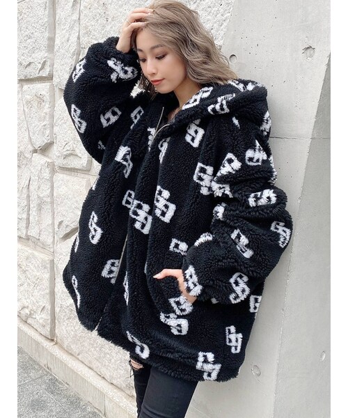 GYDA(ジェイダ)の「GG LOGOボア BIG ブルゾン(ブルゾン・レディース・オフホワイト/ブラック/ブラウン・F)」の12枚目の写真