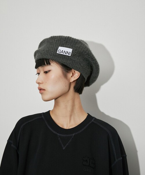 ADAM ET ROPE'（アダムエロペ）の「【公式サイト限定】【GANNI】Wool Beret（ハンチング/ベレー帽・レディース・チャコール・F）」の3枚目の写真