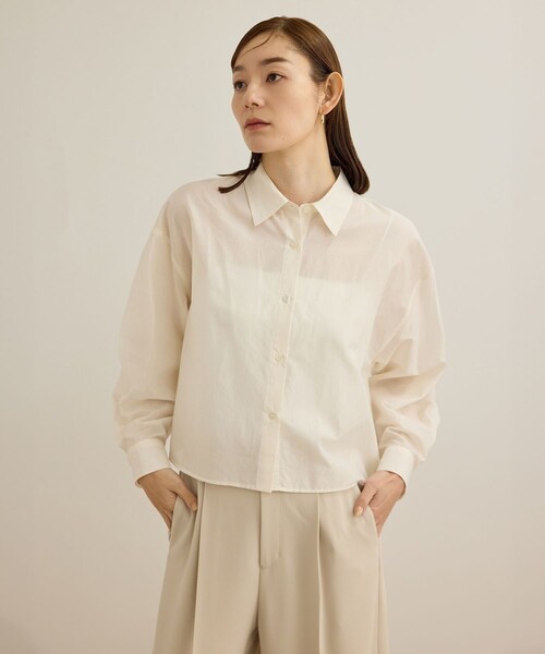 ROPE'（ロペ）の「【洗える】コットンシアークロップドシャツブラウス（シャツ/ブラウス・レディース・ブラック/ホワイト/ブルー系・36/38）」の19枚目の写真