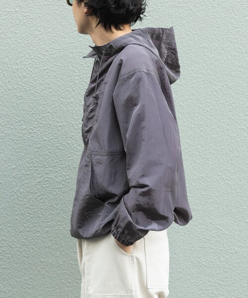 URBAN RESEARCH DOORS(アーバンリサーチドアーズ)の「FORK&SPOON シアーアノラックパーカー(パーカー・メンズ・BLACK/CHARCOAL・4/5)」の10枚目の写真