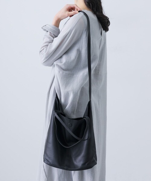 かぐれ(カグレ)の「Morphee 3WAY MEDIUM TOTE (LONG)(トートバッグ・レディース・BLACK・M)」の5枚目の写真