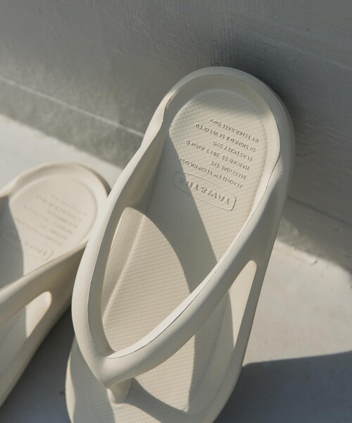 URBAN RESEARCH DOORS（アーバンリサーチドアーズ）の「TAW&TOE　ZEROVITY Flip Flop OG（サンダル・レディース・Baby Pink/Black/Taupe/Baby Blue/Misty Blue/Aura Red・22/23/24）」の18枚目の写真