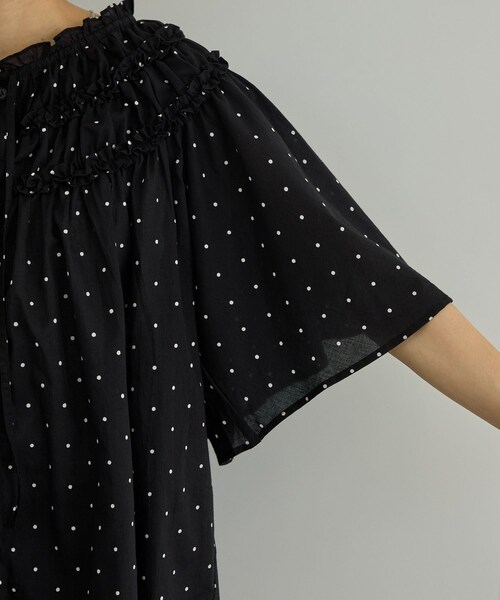 ADAM ET ROPE'(アダムエロペ)の「【WEB先行販売】【crinkle crinkle crinkle】別注ドットコットンブラウス(シャツ/ブラウス・レディース・ブラック系・F)」の20枚目の写真
