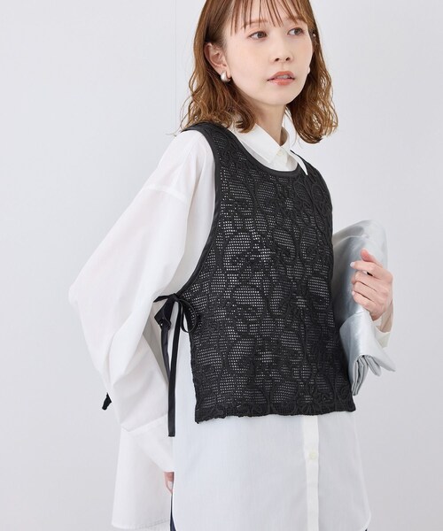 ROPE' PICNIC（ロペピクニック）の「サイドリボンレースベスト（ベスト・レディース・ブラック/ホワイト/キナリ・F）」の7枚目の写真