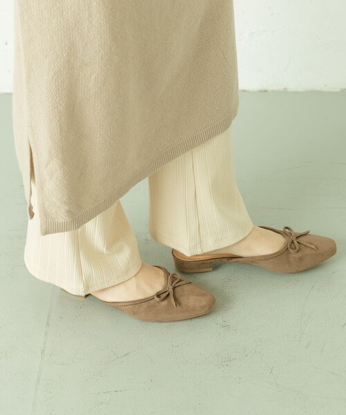 URBAN RESEARCH Sonny Label（アーバンリサーチサニーレーベル）の「スエードバレエミュールサンダル（サンダル・レディース・グレージュ/ブラック/キャメル・23/23.5/24）」の11枚目の写真