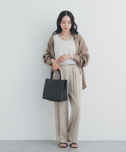 URBAN RESEARCH DOORS(アーバンリサーチドアーズ)の「異素材2WAYタンク(タンクトップ・レディース・BLACK/L.GREIGE・Free)」の12枚目の写真