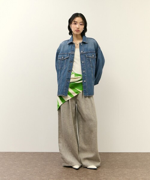 ADAM ET ROPE'(アダムエロペ)の「【サステナブル】シャツライクGジャン(デニムジャケット・レディース・ブルー系/サックス・36/38)」の11枚目の写真