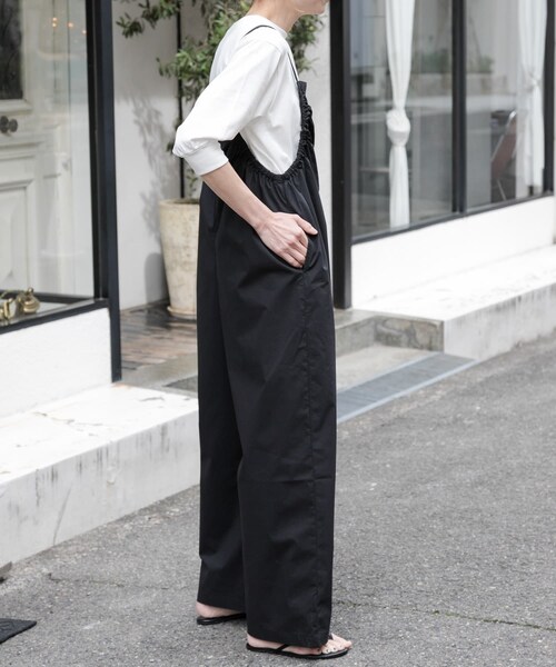 URBAN RESEARCH DOORS(アーバンリサーチドアーズ)の「FORK&SPOON サイドギャザーサロペット(サロペット/オーバーオール・レディース・KHAKI/BLACK・1/2)」の10枚目の写真