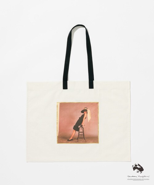 ADAM ET ROPE'（アダムエロペ）の「【AUDREY HEPBURN COLLECTION BY JUN】フォトプリント トートバッグ（トートバッグ・レディース・ホワイト/ホワイト系・F）」の20枚目の写真