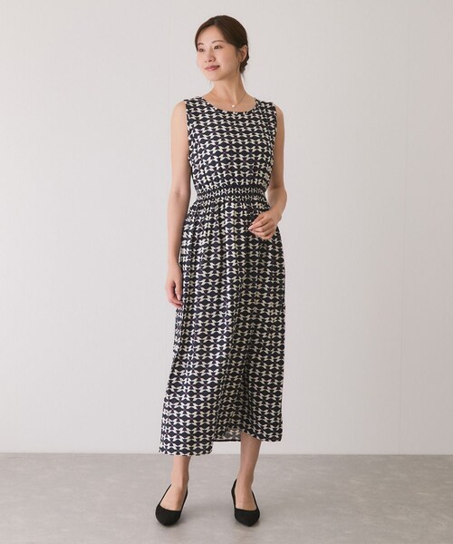 Jayro（ジャイロ）の「アソート柄シャーリングワンピース（ワンピース・レディース・ブラック系/グリーン/ネイビー系・38）」の19枚目の写真