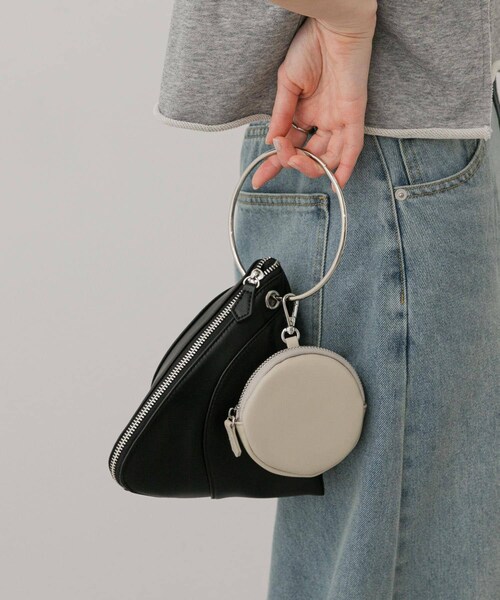 SENSE OF PLACE by URBAN RESEARCH（センスオブプレイスバイアーバンリサーチ）の「フープハンドルバッグ（ハンドバッグ・レディース・L.BLUE/BLACK/CAMEL・one）」の22枚目の写真