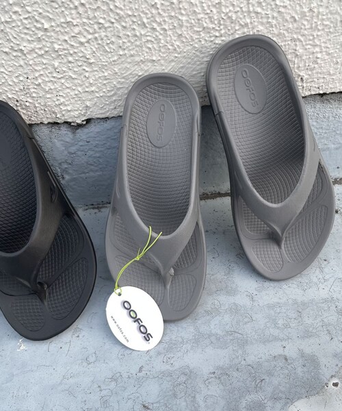 URBAN RESEARCH DOORS（アーバンリサーチドアーズ）の「OOFOS　OOriginal（サンダル・レディース・NeptuneBlu/Black/Nomad/Slate・6/7）」の12枚目の写真