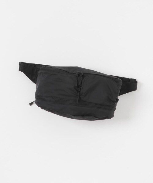 URBAN RESEARCH(アーバンリサーチ)の「DAIWA PIER39 PERTEX TRAVEL EXPAND BAG(ボディバッグ/ウエストポーチ・メンズ・BLACK・One)」の2枚目の写真