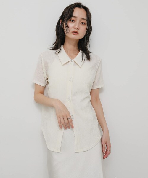 SENSE OF PLACE by URBAN RESEARCH(センスオブプレイスバイアーバンリサーチ)の「ハーフスリーブカットシャツ(シャツ/ブラウス・レディース・IVORY/BROWN/NAVY・One)」の5枚目の写真