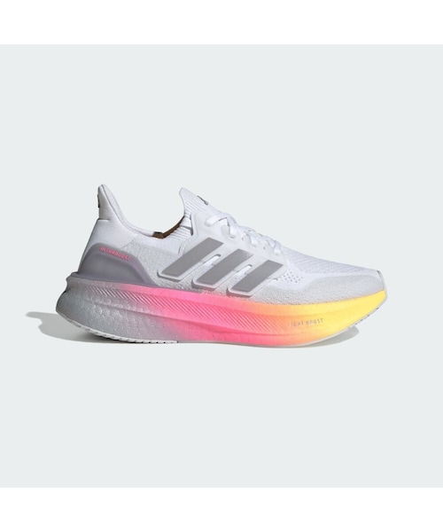 adidas(アディダス)の「ウルトラブースト 5 / Ultraboost 5(シューズ・レディース・ホワイト/ブラック/パープル/ブルー/グレー・22.0cm/22.5cm/23.0cm/23.5cm/24.0cm/24.5cm/25.0cm/25.5cm/26.0cm/26.5cm/27.0cm/27.5cm/28.0cm/28.5cm/29.0cm)」の1枚目の写真