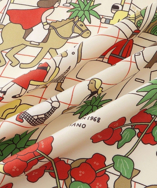 ROPE'（ロペ）の「【4 ARTIST for ROPE'】コラボ シルクスカーフ/Sサイズ（バンダナ/スカーフ・レディース・ダークグリーン/サックス/レッド/ピンク・F）」の14枚目の写真