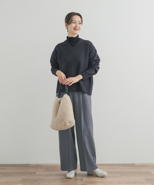 URBAN RESEARCH DOORS(アーバンリサーチドアーズ)の「VネックKNITプルオーバー(ニット/セーター・レディース・GREIGE/RED/NAVY・Free)」の18枚目の写真