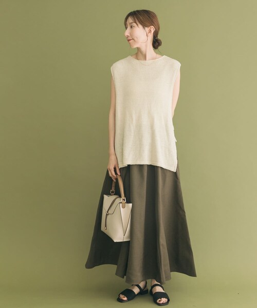 ITEMS URBANRESEARCH（アイテムズ アーバンリサーチ）の「テープヤーンニットベスト（ベスト・レディース・OFF/NVY/L.KHK・FREE）」の11枚目の写真