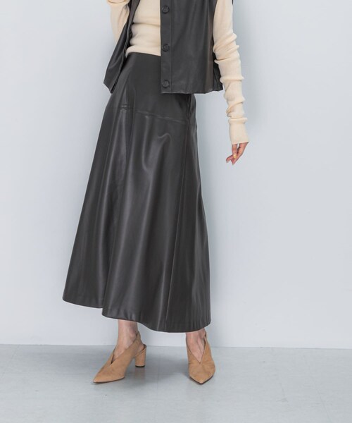 URBAN RESEARCH ROSSO（アーバンリサーチロッソ）の「バックジップフレアスカート（スカート・レディース・LIGHTGRAY/MOCHA/DARKBROWN・36/38）」の7枚目の写真