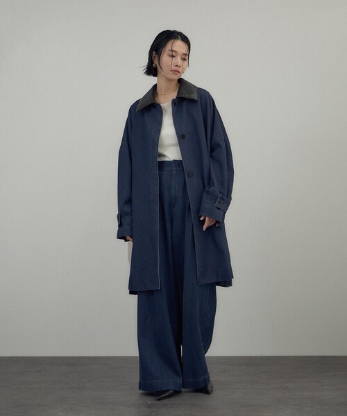 ADAM ET ROPE'(アダムエロペ)の「デニムテントシルエットステンカラーコート(ステンカラーコート・レディース・ネイビー系・F)」の2枚目の写真