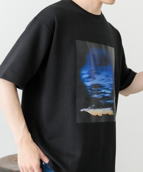 ITEMS URBANRESEARCH（アイテムズ アーバンリサーチ）の「Art Graphic ポンチTシャツ Dawn（Tシャツ/カットソー・メンズ・WHT/BLK・M/L）」の17枚目の写真