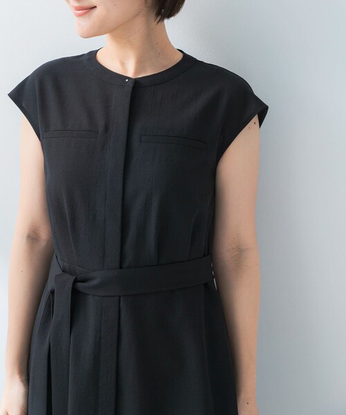 URBAN RESEARCH ROSSO（アーバンリサーチロッソ）の「『UR TECH DRYLUXE』ポケットデザインワンピース（ワンピース・レディース・MOCHA/NAVY/YELLOW・Free）」の21枚目の写真