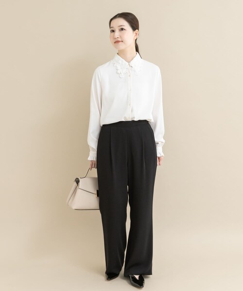 URBAN RESEARCH ROSSO（アーバンリサーチロッソ）の「『WEB/一部店舗限定』レースカラーブラウス（シャツ/ブラウス・レディース・OFF/NAVY・Free）」の16枚目の写真