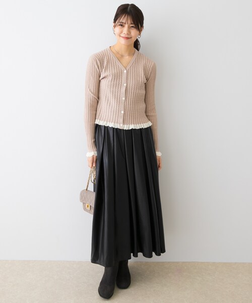 URBAN RESEARCH ROSSO（アーバンリサーチロッソ）の「F by ROSSO　スパンコールフリルリブカーディガン（カーディガン/ボレロ・レディース・BEIGE/GRAY/NAVY・Free）」の18枚目の写真