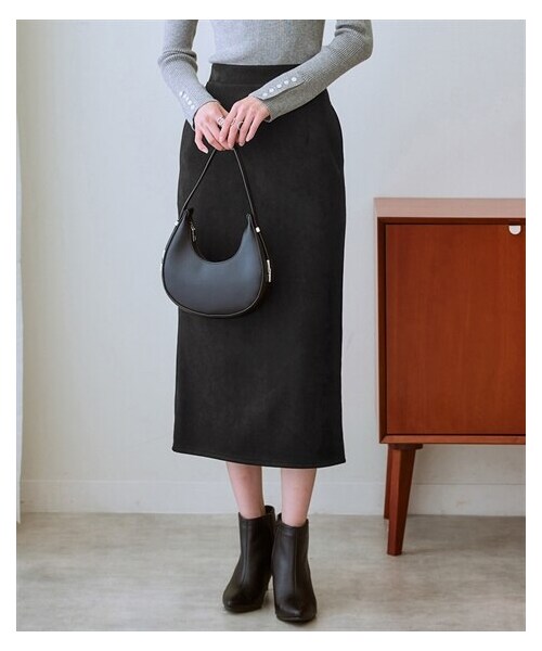 nissen（ニッセン）の「スエード調タイトスカート（スカート・レディース・エクリュ/チャコールグレー/黒・S/M/L/LL/3L/4L/5L/6L）」の5枚目の写真