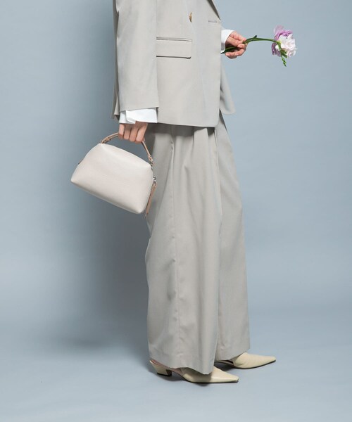 URBAN RESEARCH ROSSO（アーバンリサーチロッソ）の「防シワシャンブレーツイルタックパンツ（その他パンツ・レディース・L.GREIGE/BLACK・36/38）」の19枚目の写真