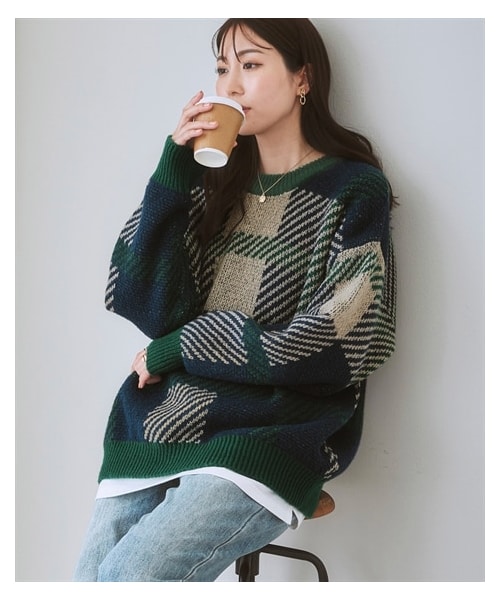 nissen（ニッセン）の「配色ジャガードオーバーサイズニット＜大きいサイズ有＞（ニット/セーター・レディース・オレンジ系/チェック:オレンジ系/サックス系/サックス系(チェック)/ネイビー系/チェック:ネイビー系/黒系/黒系(チェック)/ブロック:オレンジ系/サックス系(ブロック)/ブロック:グリーン系/チェック:モカ系/ニュアンス:グレー系/ニュアンス:ベージュ系/ニュアンス:黒系・S~M/L~LL/3L~4L/5L~6L/8L/10L）」の19枚目の写真