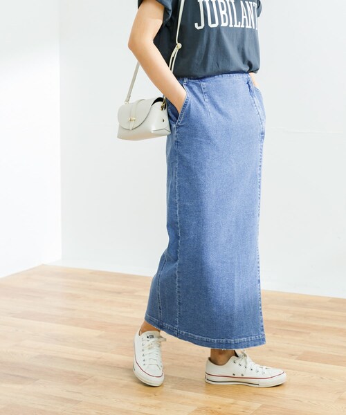 URBAN RESEARCH(アーバンリサーチ)の「綿麻デニムタイトスカート(デニムスカート・レディース・INDIGO/L.BLUE・36/38)」の2枚目の写真