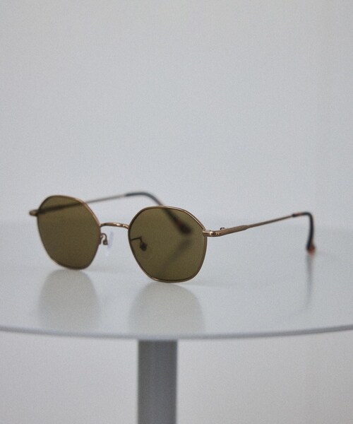 ADAM ET ROPE'（アダムエロペ）の「ケースセットメタルフレームUVカットグラス（サングラス・レディース・ブラック/ダークブラウン・F）」の4枚目の写真