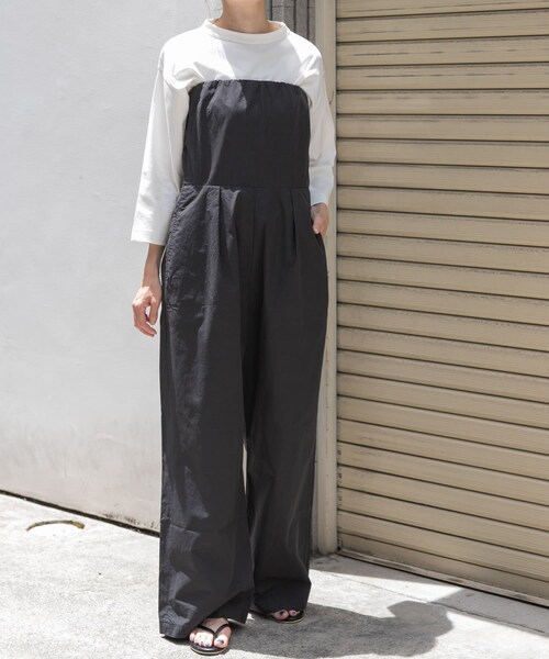 URBAN RESEARCH DOORS(アーバンリサーチドアーズ)の「FORK&SPOON ベアトップオールインワン(サロペット/オーバーオール・レディース・BLACK/KHAKI・1/2)」の3枚目の写真