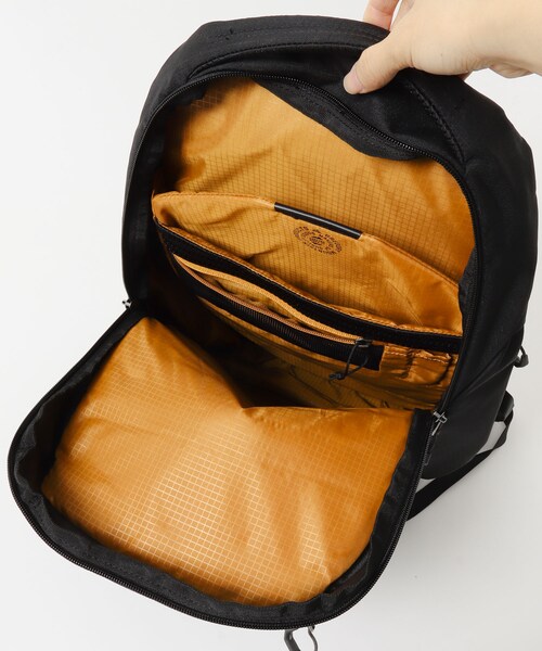 URBAN RESEARCH（アーバンリサーチ）の「GREGORY　RHUNE 20（バックパック/リュック・メンズ・カーボンブラック・Free）」の7枚目の写真