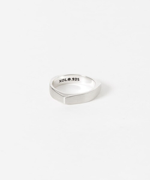 URBAN RESEARCH(アーバンリサーチ)の「XOLO Triangle 3D Ring with HL(リング・メンズ・SILVER・L)」の2枚目の写真