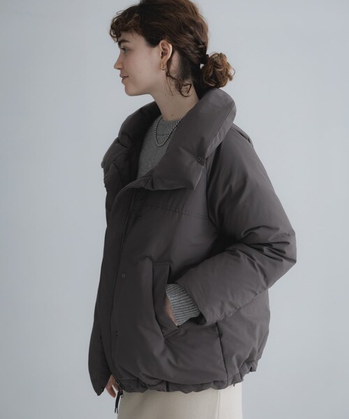 URBAN RESEARCH Sonny Label（アーバンリサーチサニーレーベル）の「撥水ビッグカラーダウンコート（その他アウター・レディース・ブラック/チャコール/ブラウン・Free）」の17枚目の写真