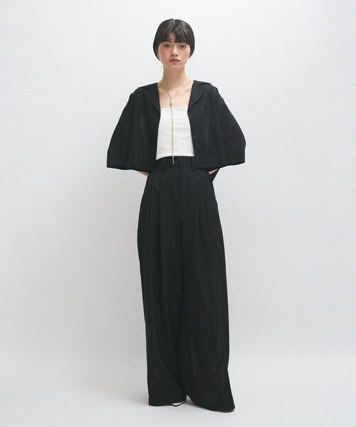 ADAM ET ROPE'(アダムエロペ)の「【接触冷感】ショートシャツジャケット(シャツ/ブラウス・レディース・ブラック/ベージュ・F)」の4枚目の写真