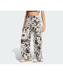 adidas（アディダス）の「アディダス オリジナルス サテン ワイドレッグパンツ（パンツ）」