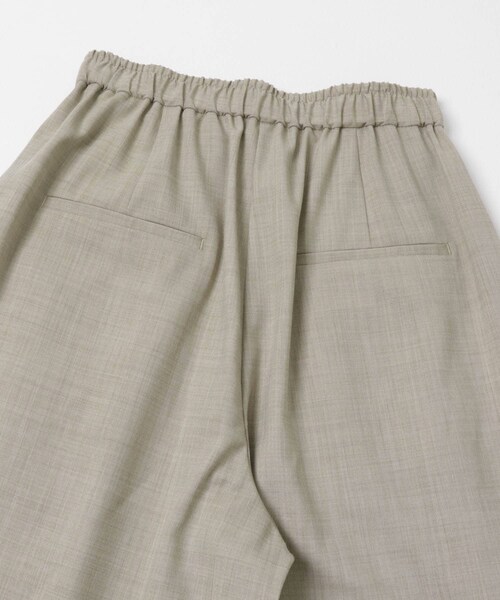 URBAN RESEARCH（アーバンリサーチ）の「タックギャザーストレートパンツ（その他パンツ・レディース・BEIGE/BROWN/CHARCOAL/STRIPE・36/38/40）」の20枚目の写真