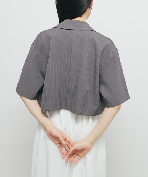 KBF（ケイビーエフ）の「ストライプショートジャケット（テーラードジャケット・レディース・IVORY/CHARCOAL・one）」の16枚目の写真